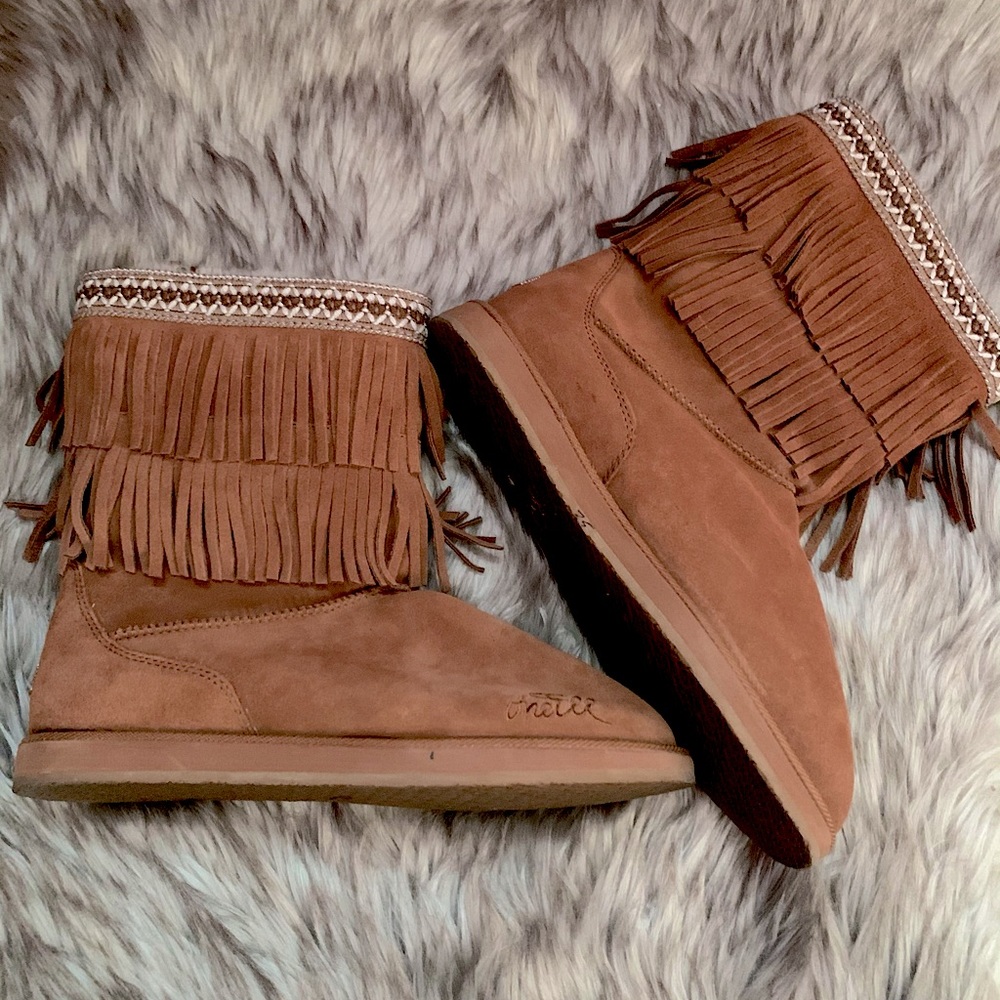 O’Neill Suede Faux Fur lined fringe boots